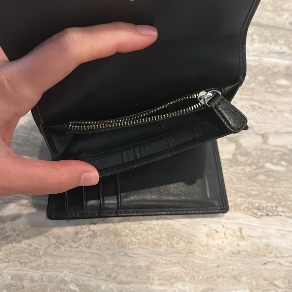 Coach Wallet - Picture 4 of 4